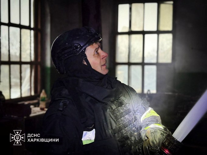 На Харківщині загорілися майстерні через атаку БпЛА